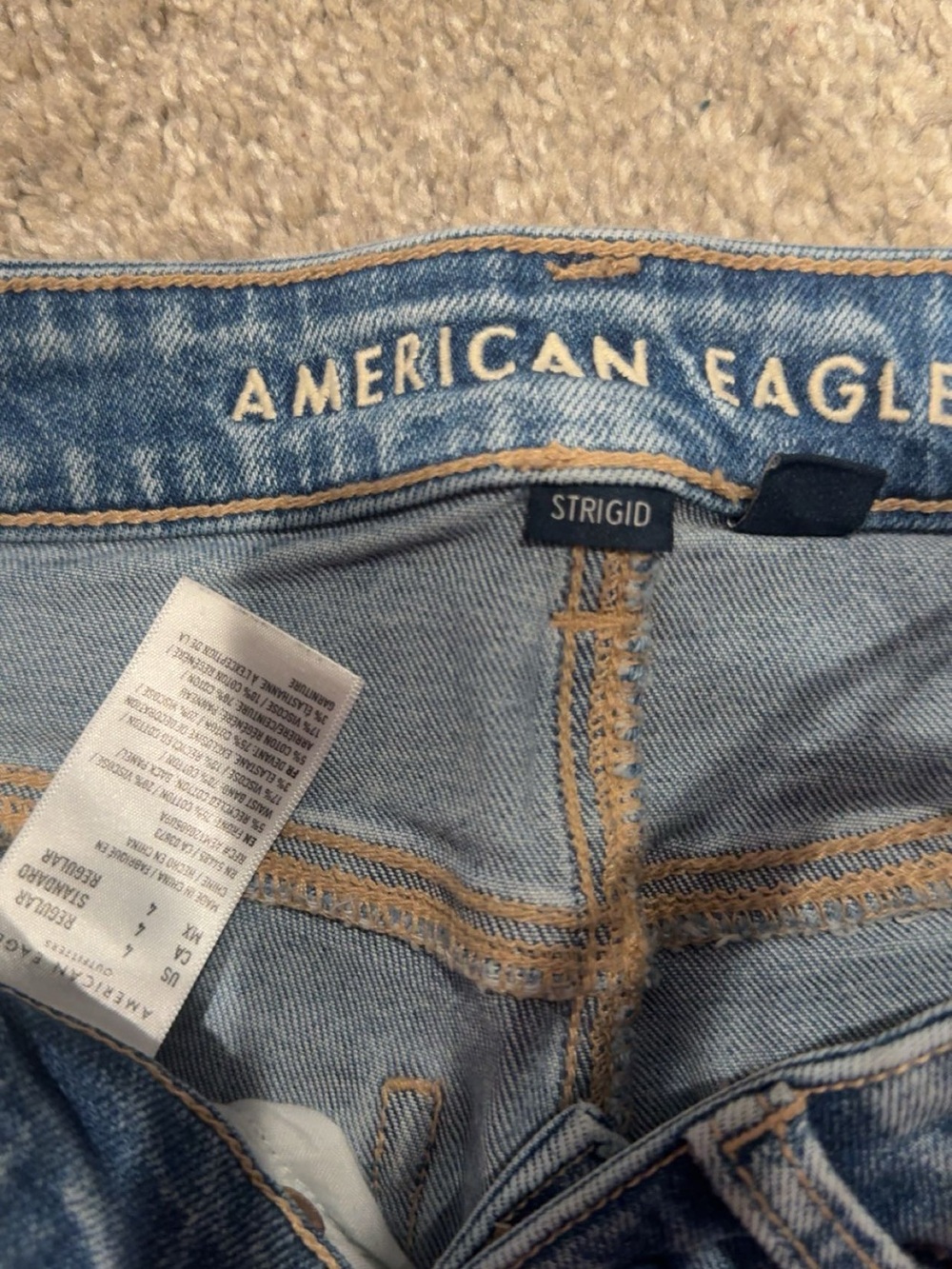 American Eagle Outfitters Medium Blue Straight Leg Jeans with Frayed Hem - Picture 3 of 3